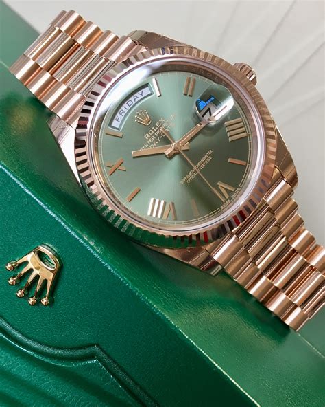 day date rolex gold grün|Rolex daydate 40 olive dial.